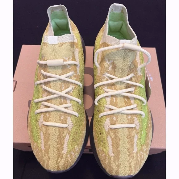 NIB Adidas Yeezy 380 Boost Slip On Hylte Green Yellow Highlight Size 10